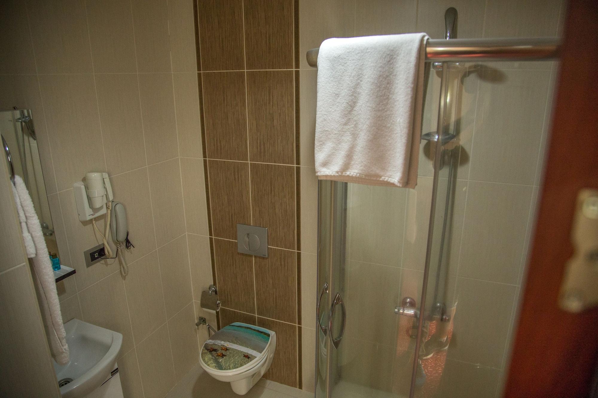 Grand Merin Airport Hotel อิสตันบูล ภายนอก รูปภาพ