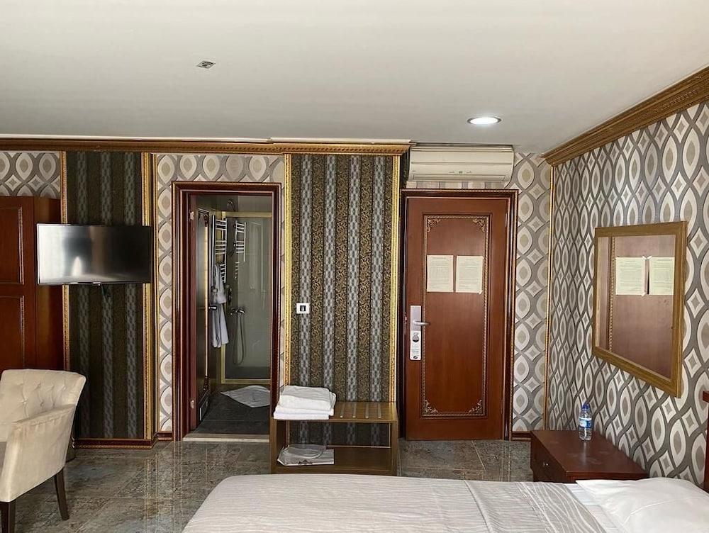 Grand Merin Airport Hotel อิสตันบูล ภายนอก รูปภาพ